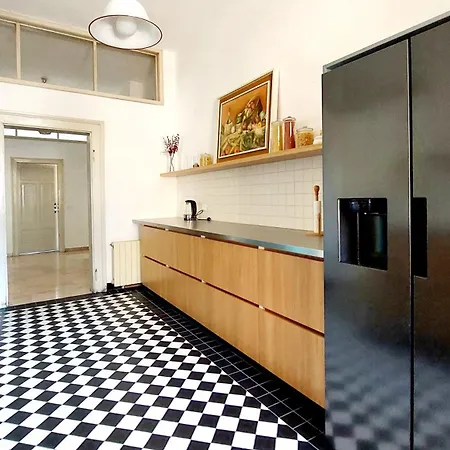 Rosa Apartment