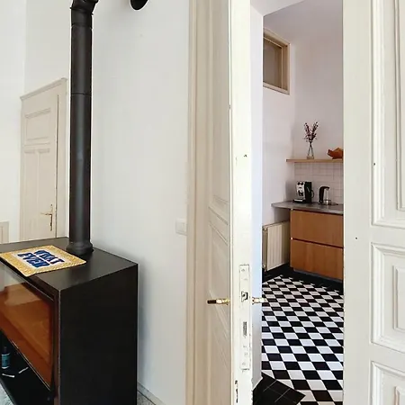 Rosa Apartment