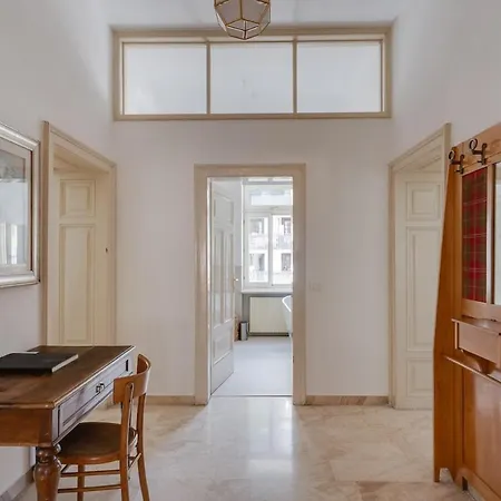 Rosa Apartman